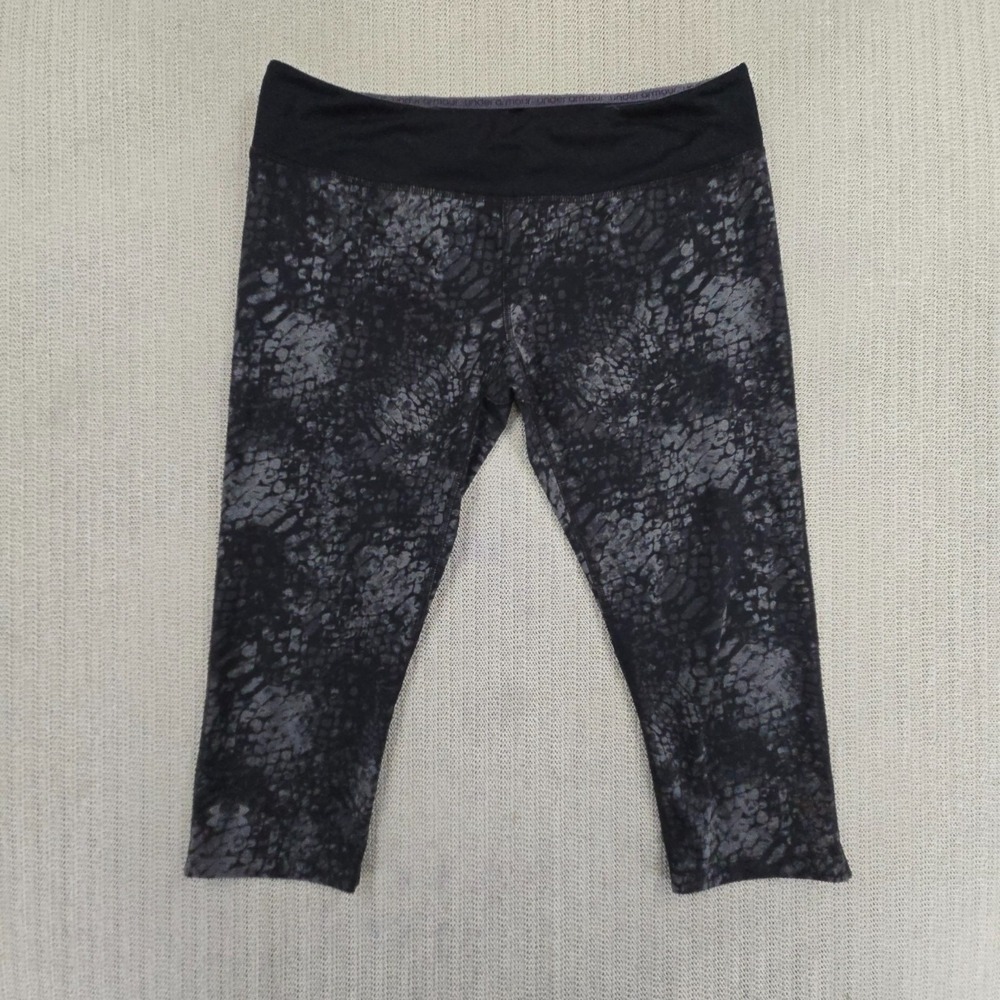 Under Armour HeatGear Leggings Womens Large Black Snakeskin Print Capri